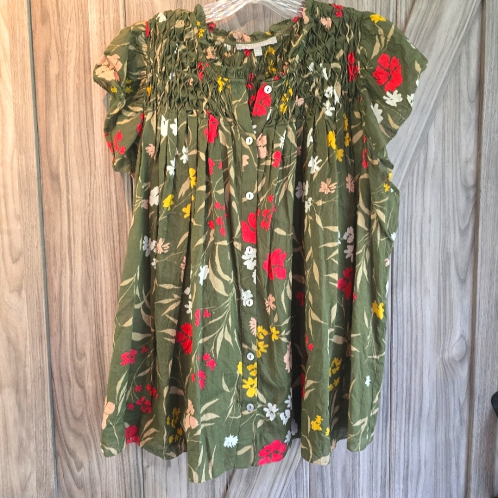 Daniel Rainn Olive Green Floral Smocked Short Sleeve Blouse